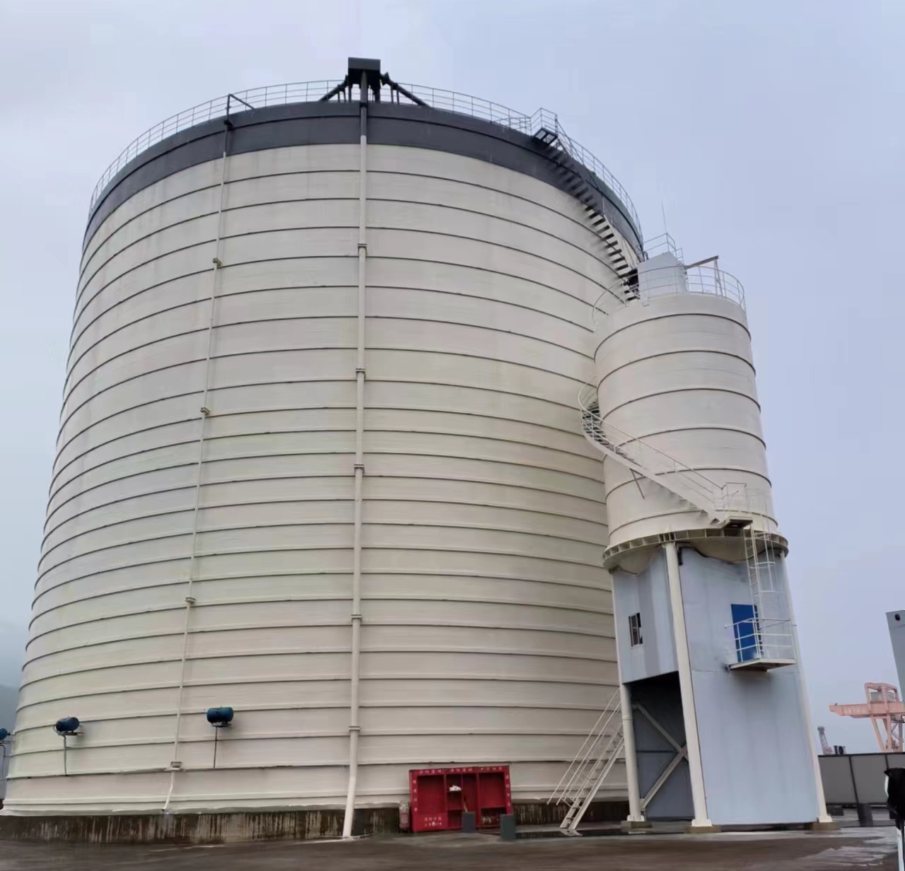 罗城10万吨水泥钢板库